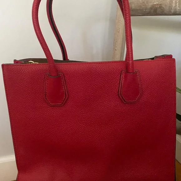 Micheal Kors Mercer Handbag - Picture 3 of 5